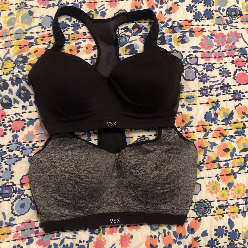 2 Victoria’s Secret Sports Bras 34ddd